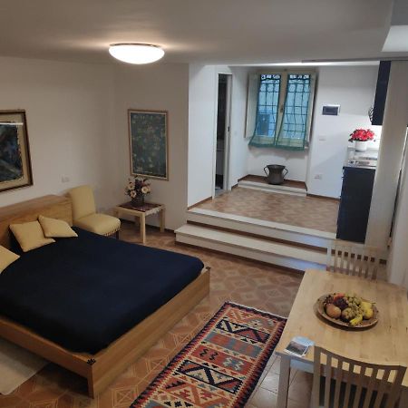 Appartamento Palazzo Genga Урбино Экстерьер фото