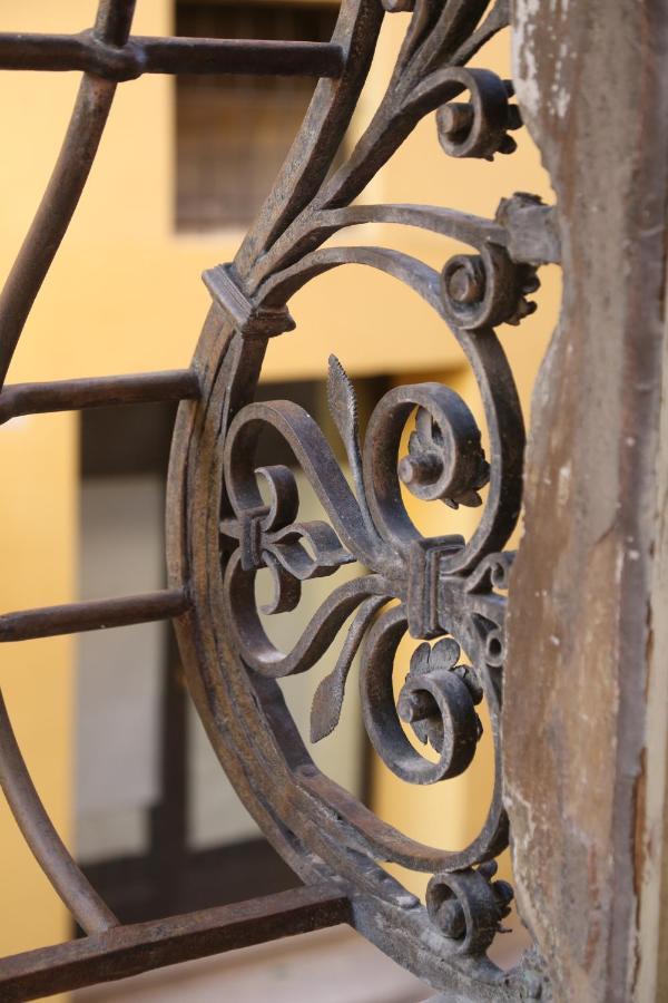 Appartamento Palazzo Genga Урбино Экстерьер фото