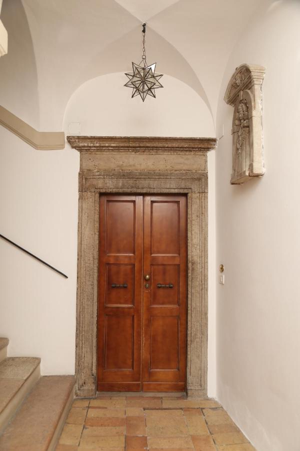 Appartamento Palazzo Genga Урбино Экстерьер фото